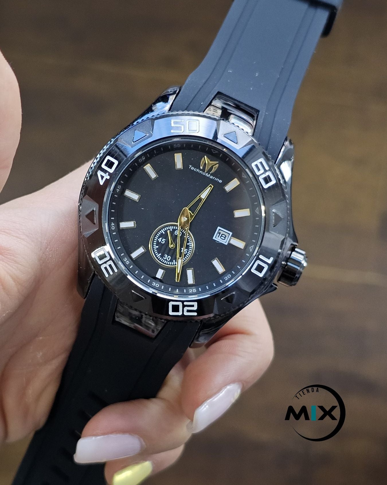 RELOJ TECHNOMARINE GOMA